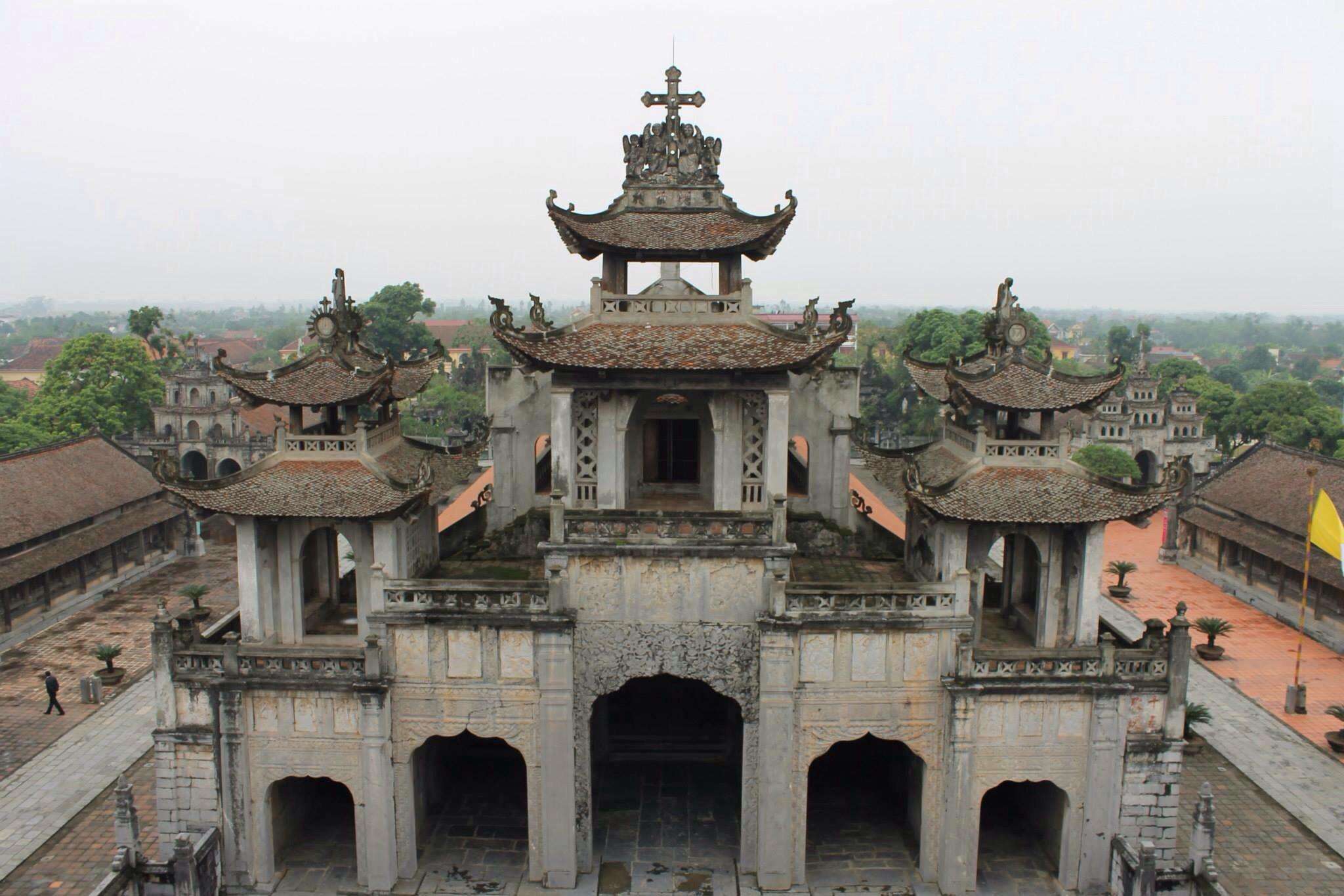 樂遊北越下龍灣海上游船.陸龍灣長安生態園區.拜頂古寺.雙下午茶.無購物５日