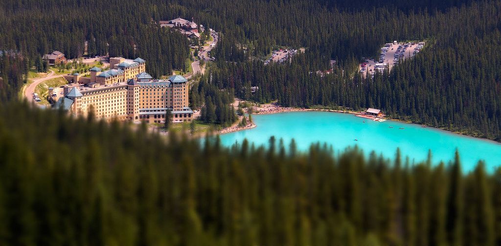  玩美加族~冬賞洛磯城堡8日(露易絲湖城堡飯店.硫磺山纜車.彩虹船.洛磯山脈國家公園)