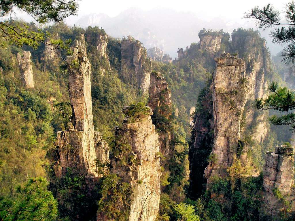 張家界鳳凰古城 玻璃橋 狐仙秀下午茶8日 升金茂梅溪湖 皇冠假日酒店 崑合碩旅行社 Q H Travel